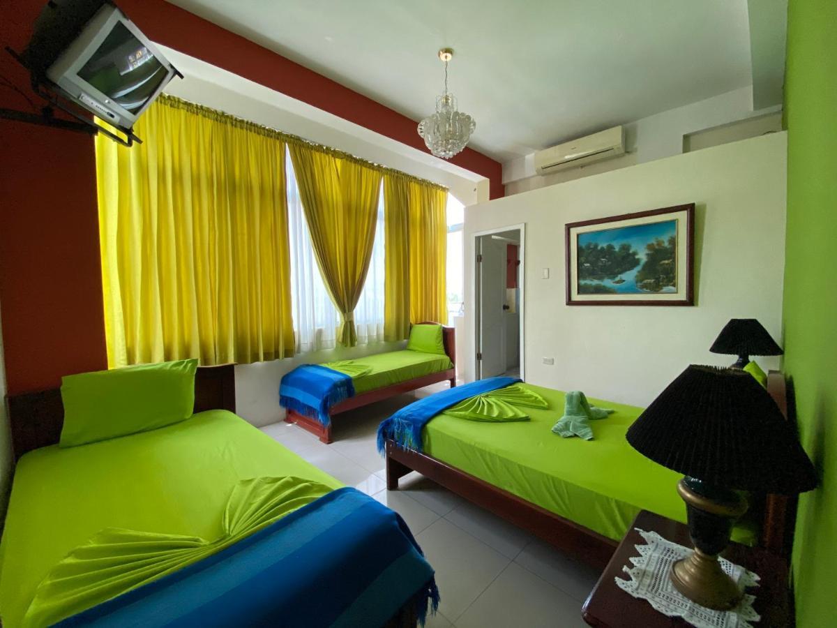 Hostal Puerto Azul マンタ エクステリア 写真