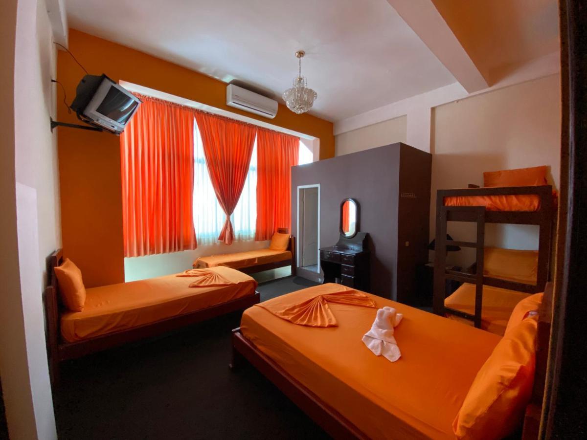 Hostal Puerto Azul マンタ エクステリア 写真