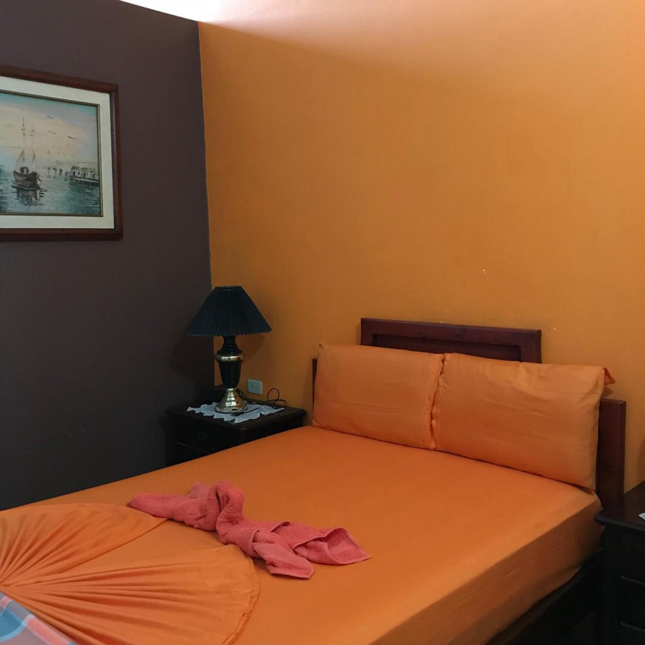 Hostal Puerto Azul マンタ エクステリア 写真
