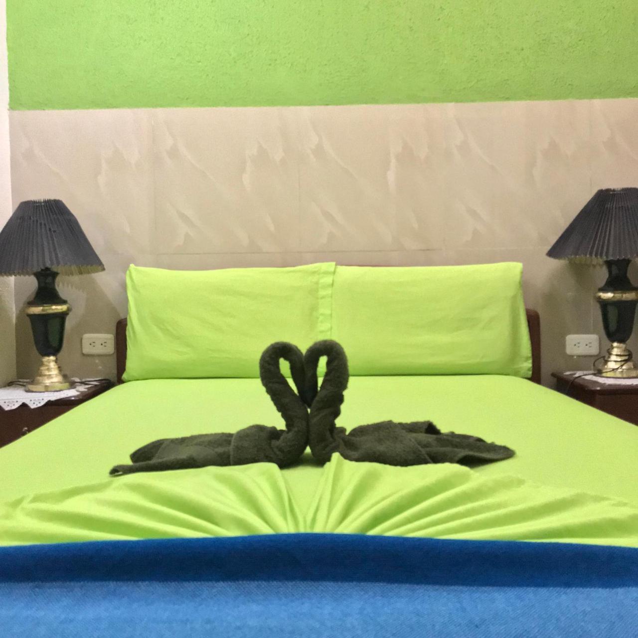 Hostal Puerto Azul マンタ エクステリア 写真